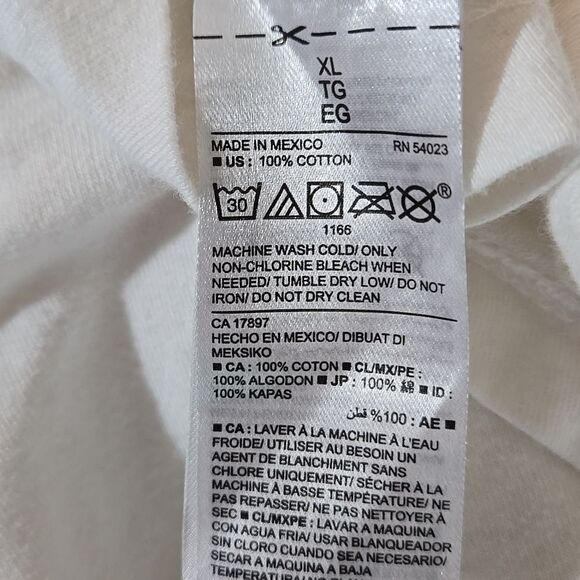 Old Navy Collectabilitees Saved By The Bell Kelly Kapowski White Graphic Tee - Picture 6 of 6